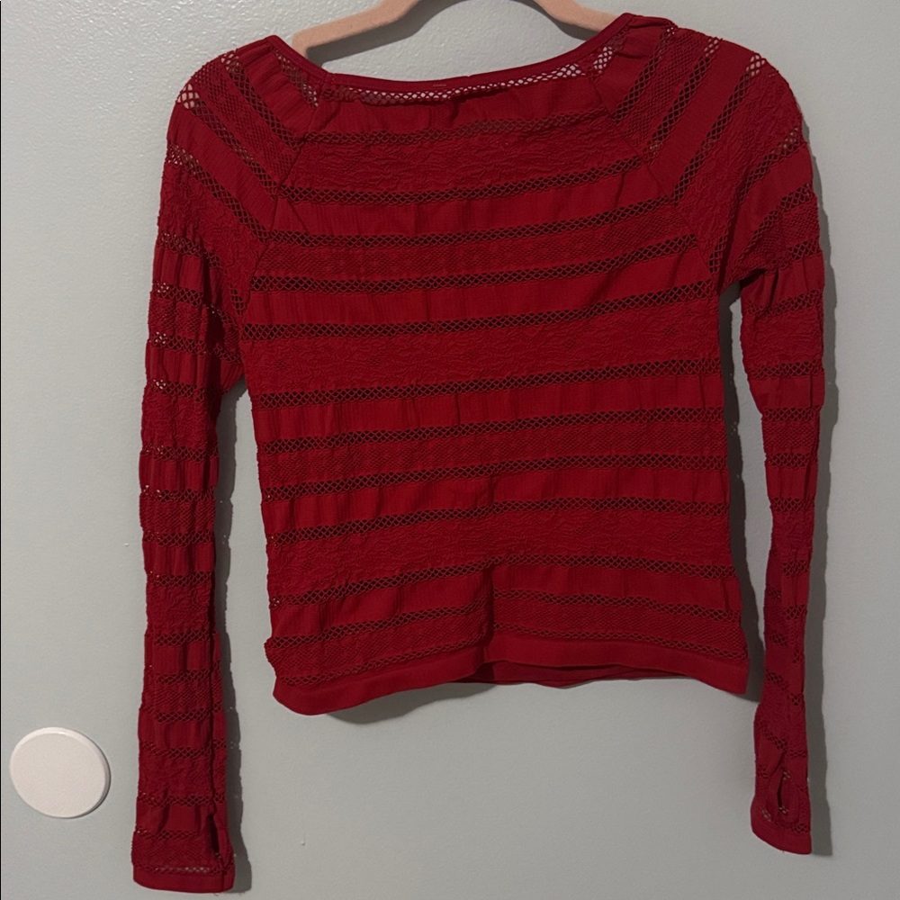 NWOT Free People Movement Take On Me Layer Top - Winterberry Size M/L - Picture 8 of 9